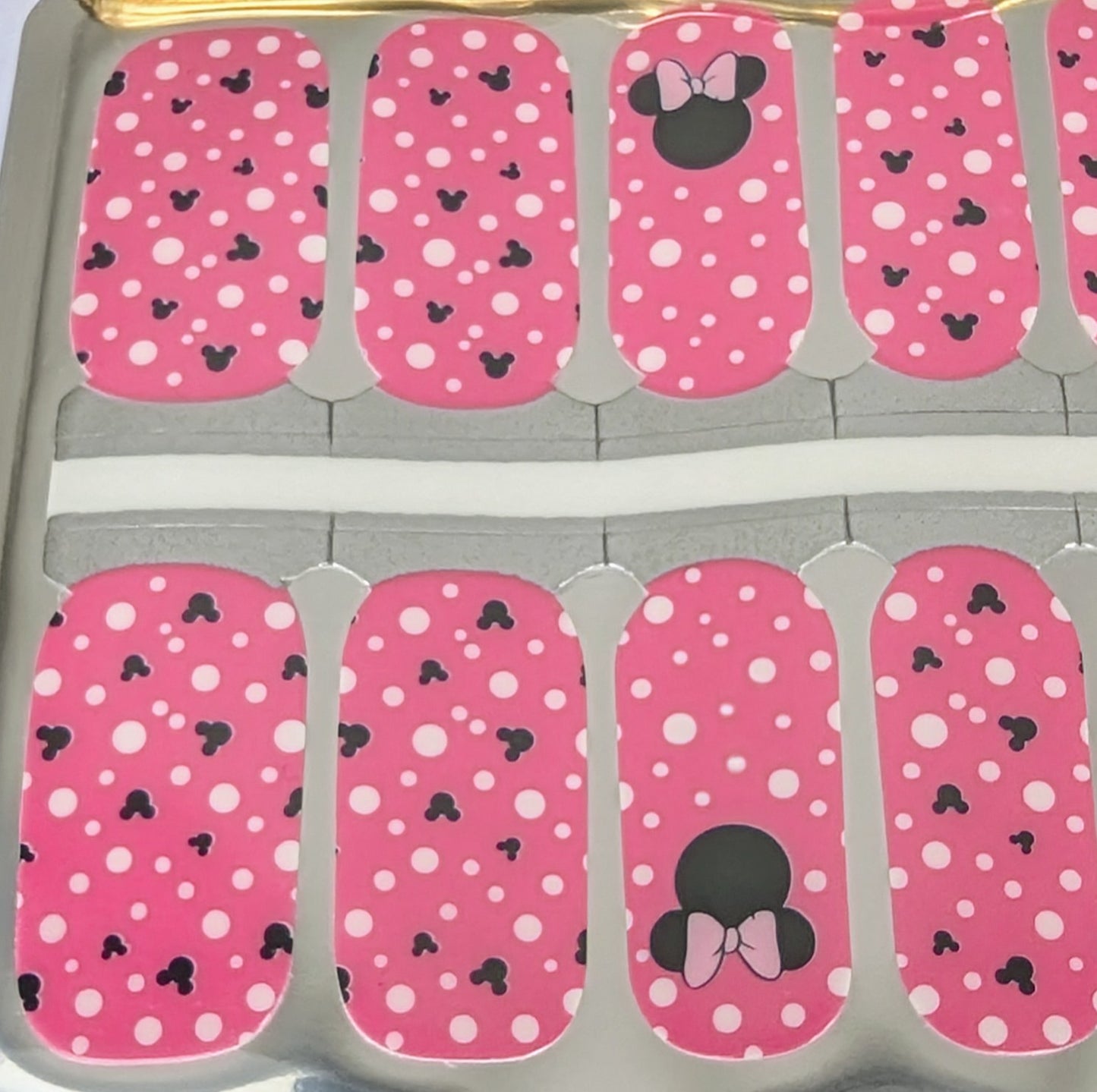 Bowtiful Minnie