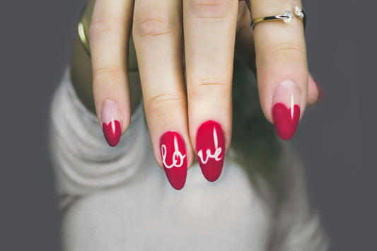 Are Nail Wraps Better Than Press-On Nails? Let's compare them!